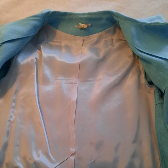 Short Jacket - Picture 4 of 6